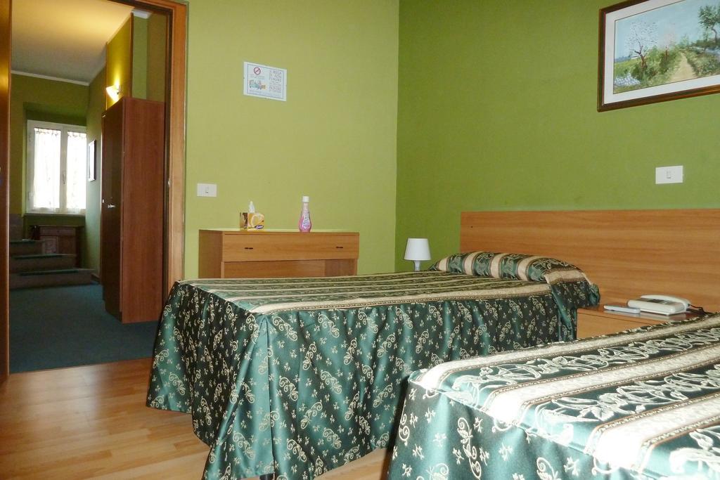 Hotel Sutrium ห้อง รูปภาพ